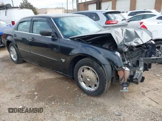 2005 Chrysler 300 with VIN 2C3AA53G85H663170, listed as a IAAI auction lot 41541330 with 198,041 mi miles. Bid and sale history available at carsss.com. Image 1.