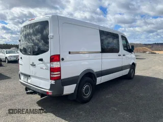 2016 Mercedes-Benz Sprinter with VIN WD4PE7DD2GP225209, listed as a Copart auction lot 48511005 with 164,719 mi miles and Clean Title. Bid and sale history available at DreamBid. Image 3.