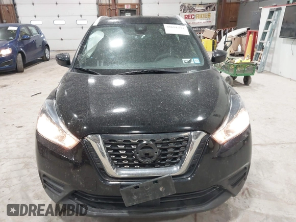 2020 Nissan Kicks SV with VIN 3N1CP5CVXLL556968, listed as a IAAI auction lot 41691274 with 107,040 mi miles. Bid and sale history available at carsss.com. Image 12.