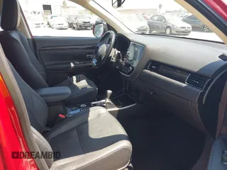 2017 Mitsubishi Outlander GT with VIN JA4JZ4AX8HZ032466, listed as a IAAI auction lot 42509591 with 42,153 mi miles and . Bid and sale history available at DreamBid. Image 5.
