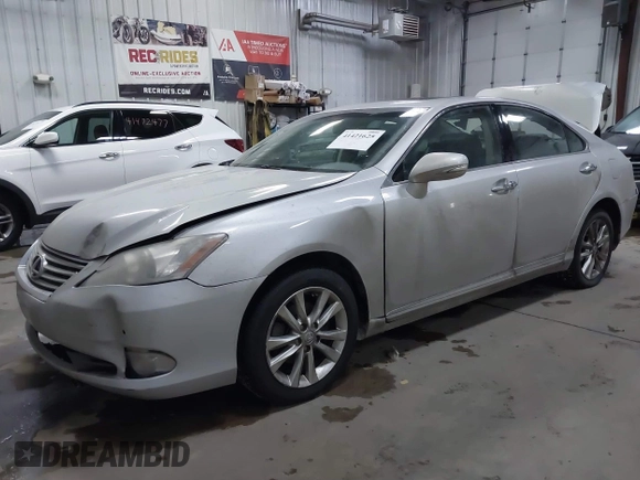 2010 Lexus ES 330 with VIN JTHBK1EG1A2412964, listed as a IAAI auction lot 41421625 with 151,426 mi miles and . Bid and sale history available at DreamBid. Image 2.