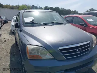 2008 Kia Sorento LX with VIN KNDJC735185846471, listed as a IAAI auction lot 41910403 with 44,740 mi miles. Bid and sale history available at carsss.com. Image 1.