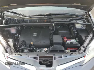 2020 Toyota Sienna XLE Auto Access Seat с VIN 5TDYZ3DC5LS054345, выставлен на аукционе Copart как лот 58808945 с пробегом Не указан миль и Списание • Salvage title. История ставок и продаж доступна на DreamBid. Изображение 12.