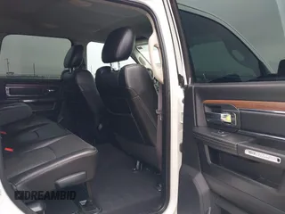 2015 Ram 2500 Laramie с VIN 3C6UR5NL3FG548061, выставлен на аукционе IAAI как лот 42414732 с пробегом 204 608 миль миль и . История ставок и продаж доступна на DreamBid. Изображение 8.