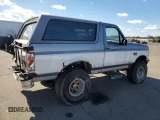 1995 Ford Bronco Eddie Bauer with VIN 1FMEU15N9SLA58190, listed as a Copart auction lot 47940965 with 290,948 mi miles and Clean title. Bid and sale history available at DreamBid. Image 3.