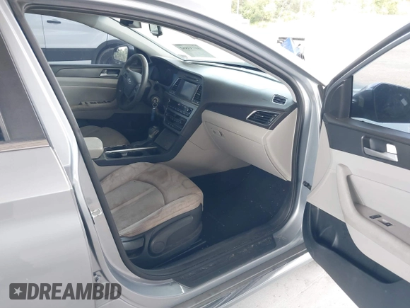 2017 Hyundai Sonata Sport with VIN 5NPE34AF4HH450854, listed as a IAAI auction lot 40133552 with 171,429 mi miles. Bid and sale history available at carsss.com. Image 5.