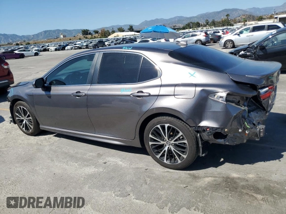 2020 Toyota Camry SE z VIN 4T1G11AK3LU887927, wystawiony jako Copart lot #56430665 z przebiegiem 60 927 mil mil oraz Szkoda całkowita • Salvage title. Historia ofert i sprzedaży dostępna na DreamBid. Obrazek 2.