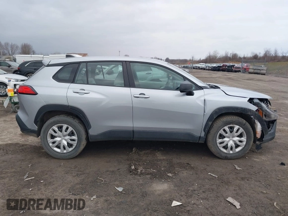2022 Toyota Corolla Cross L с VIN 7MUAAABG4NV027200, выставлен на аукционе IAAI как лот 41834113 с пробегом 58 533 миль миль и . История ставок и продаж доступна на DreamBid. Изображение 14.