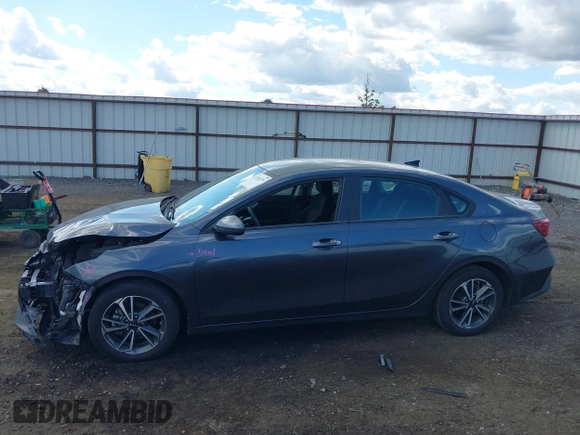 2022 Kia Forte LXS z VIN 3KPF24AD2NE455301, wystawiony jako IAAI lot #42324239 z przebiegiem 56 078 mil mil oraz . Historia ofert i sprzedaży dostępna na DreamBid. Obrazek 15.
