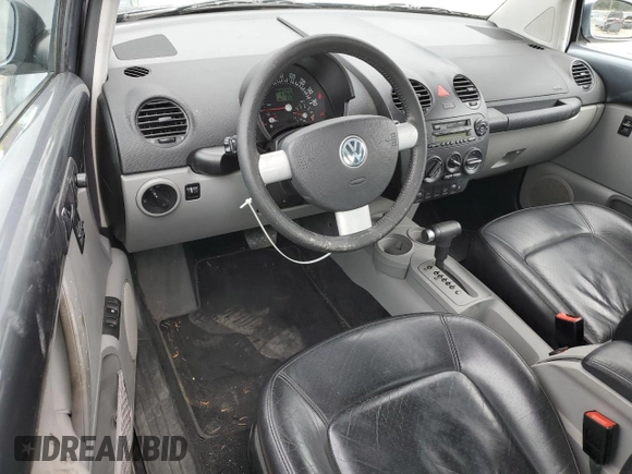 2004 Volkswagen Beetle z VIN 3VWCD31CX4M405570, wystawiony jako Copart lot #61769685 z przebiegiem 47 926 mil mil oraz Szkoda całkowita • Salvage title. Historia ofert i sprzedaży dostępna na DreamBid. Obrazek 8.