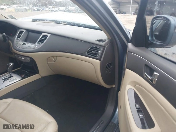 2011 Hyundai Genesis with VIN KMHGC4DF1BU129318, listed as a IAAI auction lot 41452937 with 105,795 mi miles. Bid and sale history available at carsss.com. Image 5.