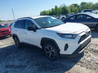 2021 Toyota RAV4 LE with VIN 2T3H1RFV0MW115299, listed as a IAAI auction lot 42030049 with 38,446 mi miles. Bid and sale history available at carsss.com. Image 1.