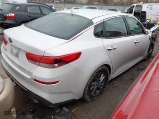 2020 Kia Optima LX with VIN 5XXGT4L32LG382053, listed as a IAAI auction lot 41741903 with 147,428 mi miles. Bid and sale history available at carsss.com. Image 4.