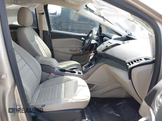 2018 Ford C-Max SE with VIN 1FADP5AU8JL102227, listed as a IAAI auction lot 42062394 with 122,943 mi miles. Bid and sale history available at carsss.com. Image 5.