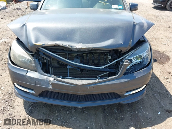 2011 Mercedes-Benz C-Class C 300 Sport with VIN WDDGF8BB2BR171296, listed as a IAAI auction lot 42108655 with 135,537 mi miles. Bid and sale history available at carsss.com. Image 6.