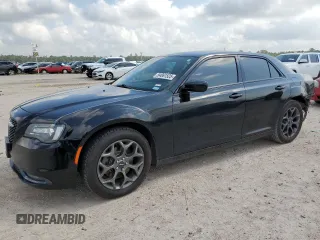 2017 Chrysler 300 S z VIN 2C3CCAGG7HH637668, wystawiony jako Copart lot #54061525 z przebiegiem 126 555 mil mil oraz Szkoda całkowita • Salvage title. Historia ofert i sprzedaży dostępna na DreamBid. Obrazek 1.