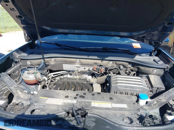 2021 Volkswagen Atlas SE z VIN 1V2KE2CA7MC220524, wystawiony jako IAAI lot #42017287 z przebiegiem 29 380 mil mil oraz . Historia ofert i sprzedaży dostępna na DreamBid. Obrazek 10.