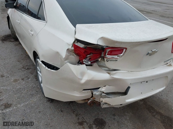 2013 Chevrolet Malibu ECO with VIN 1G11F5RR5DF110152, listed as a IAAI auction lot 41908465 with 176,004 mi miles. Bid and sale history available at carsss.com. Image 6.