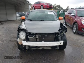 2015 Nissan Juke SL z VIN JN8AF5MV4FT550917, wystawiony jako IAAI lot #41857744 z przebiegiem 138 526 mil mil oraz . Historia ofert i sprzedaży dostępna na DreamBid. Obrazek 13.
