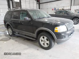 2003 Ford Explorer XLT z VIN 1FMZU63K73ZA09026, wystawiony jako IAAI lot #41813843 z przebiegiem 120 873 mil mil oraz . Historia ofert i sprzedaży dostępna na DreamBid. Obrazek 1.
