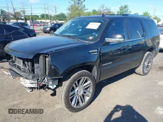 2012 Cadillac Escalade Premium z VIN 1GYS4CEF4CR201082, wystawiony jako IAAI lot #42296268 z przebiegiem 180 791 mil mil oraz . Historia ofert i sprzedaży dostępna na DreamBid. Obrazek 2.
