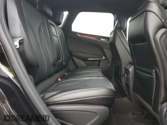 2019 Lincoln MKC Reserve with VIN 5LMCJ3D92KUL27556, listed as a Copart auction lot 48962755 with 54,075 mi miles and Salvage Title. Bid and sale history available at DreamBid. Image 11.