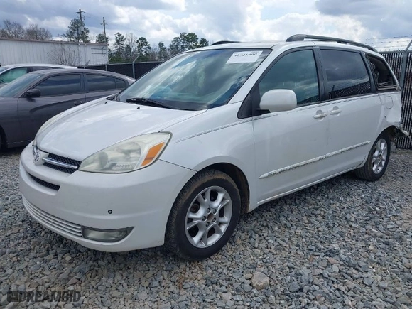 2005 Toyota Sienna XLE with VIN 5TDZA22C35S311126, listed as a IAAI auction lot 41721400 with 258,996 mi miles. Bid and sale history available at carsss.com. Image 2.
