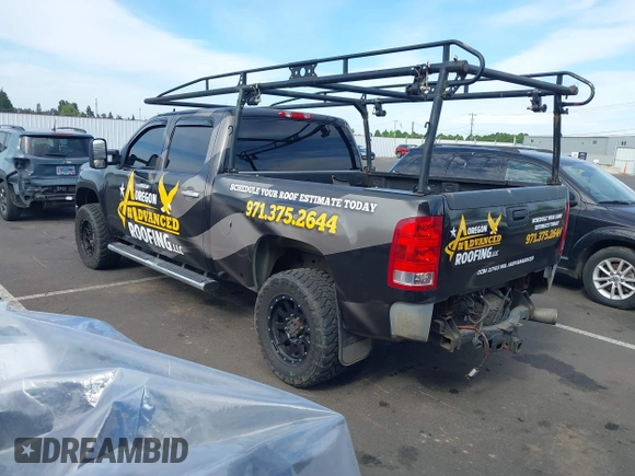 2013 GMC Sierra 2500HD SLT z VIN 1GT121E8XDF139591, wystawiony jako IAAI lot #42225842 z przebiegiem 258 198 mil mil oraz . Historia ofert i sprzedaży dostępna na DreamBid. Obrazek 3.