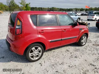 2011 Kia Soul + with VIN KNDJT2A27B7230961, listed as a Copart auction lot 53235935 with 210,173 mi miles and Clean Title. Bid and sale history available at carsss.com. Image 3.