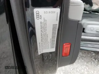 2024 Audi A4 S line Premium Plus z VIN WAUEAAF47RN007768, wystawiony jako Copart lot #81501114 z przebiegiem 10 763 mil mil oraz Szkoda całkowita • Salvage title. Historia ofert i sprzedaży dostępna na DreamBid. Obrazek 13.