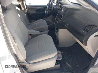 2014 Ram Cargo Van Tradesman with VIN 2C4JRGAG7ER101533, listed as a IAAI auction lot 41547249 with 132,529 mi miles. Bid and sale history available at carsss.com. Image 5.