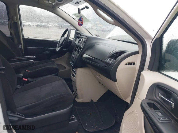 2012 Dodge Grand Caravan SE with VIN 2C4RDGBG6CR399702, listed as a IAAI auction lot 41458861 with 172,349 mi miles. Bid and sale history available at carsss.com. Image 5.