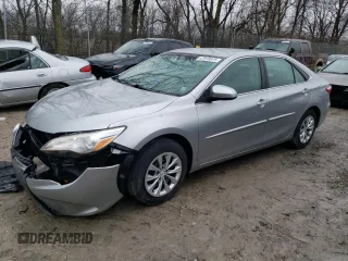 2017 Toyota Camry XLE with VIN 4T1BF1FK8HU303422, listed as a Copart auction lot 47918075 with 89,610 mi miles and Clean Title. Bid and sale history available at DreamBid. Image 1.