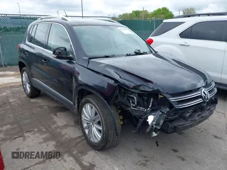 2016 Volkswagen Tiguan S z VIN WVGBV7AXXGW546743, wystawiony jako IAAI lot #42234403 z przebiegiem 43 344 mil mil oraz . Historia ofert i sprzedaży dostępna na DreamBid. Obrazek 1.