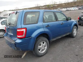 2010 Ford Escape XLS с VIN 1FMCU9C7XAKD27988, выставлен на аукционе IAAI как лот 42071415 с пробегом 130 176 миль миль и . История ставок и продаж доступна на DreamBid. Изображение 4.