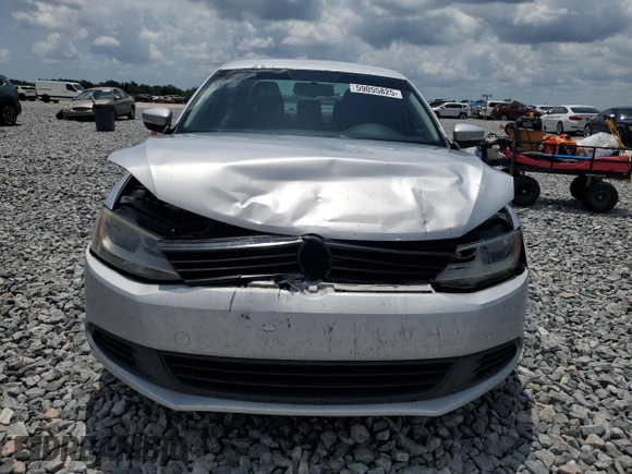 2012 Volkswagen Jetta SE with VIN 3VWDX7AJ0CM343709, listed as a Copart auction lot 59055825 with 201,430 mi miles and Salvage title. Bid and sale history available at DreamBid. Image 5.