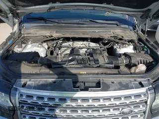 2014 Land Rover Range Rover HSE with VIN SALGS2VF6EA126858, listed as a IAAI auction lot 41715498 with 87,806 mi miles and . Bid and sale history available at DreamBid. Image 10.