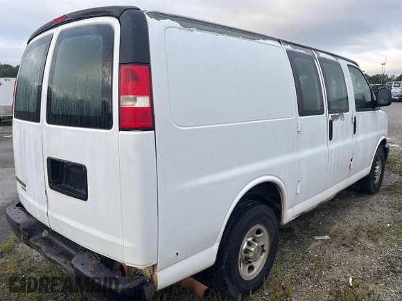 2013 Chevrolet Express Cargo with VIN 1GCZGTCG9D1119386, listed as a IAAI auction lot 42677944 with 370,545 mi miles and . Bid and sale history available at DreamBid. Image 37.