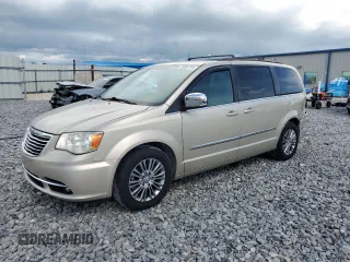 2014 Chrysler Town & Country Touring L z VIN 2C4RC1CG2ER413001, wystawiony jako Copart lot #59861715 z przebiegiem 148 284 mil mil oraz Szkoda całkowita • Salvage title. Historia ofert i sprzedaży dostępna na DreamBid. Obrazek 1.