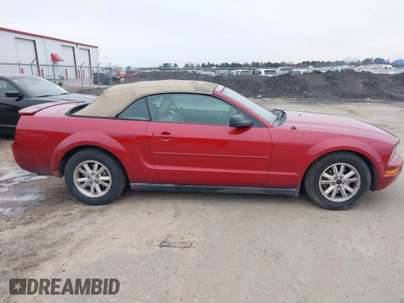 2008 Ford Mustang Deluxe with VIN 1ZVHT84N885204927, listed as a IAAI auction lot 41395944 with 144,892 mi miles and . Bid and sale history available at carsss.com. Image 16.