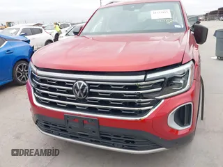 2024 Volkswagen Atlas SEL with VIN 1V2BR2CA3RC533646, listed as a IAAI auction lot 41772115 with 10,498 mi miles and . Bid and sale history available at DreamBid. Image 12.
