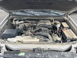 2009 Ford Explorer XLT with VIN 1FMEU73E39UA32047, listed as a IAAI auction lot 42716550 with 146,194 mi miles and . Bid and sale history available at DreamBid. Image 8.
