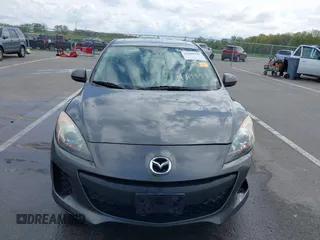 2013 Mazda 3 i Touring z VIN JM1BL1V72D1822505, wystawiony jako IAAI lot #42199595 z przebiegiem 103 560 mil mil oraz . Historia ofert i sprzedaży dostępna na DreamBid. Obrazek 12.