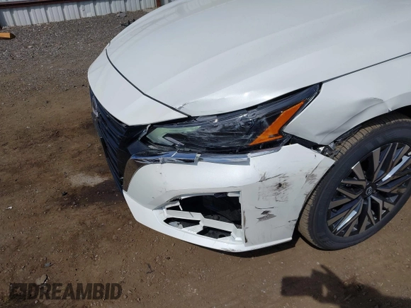 2025 Nissan Altima SV with VIN 1N4BL4DW5SN358521, listed as a IAAI auction lot 42213920 with 5,287 mi miles and . Bid and sale history available at DreamBid. Image 6.