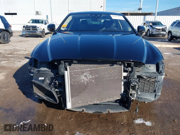 2019 Jaguar XF 25t Premium with VIN SAJBJ4FX5KCY78947, listed as a IAAI auction lot 41261473 with 68,891 mi miles. Bid and sale history available at carsss.com. Image 6.