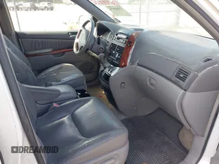 2005 Toyota Sienna XLE with VIN 5TDZA22C95S272882, listed as a IAAI auction lot 42045570 with 341,267 mi miles and . Bid and sale history available at DreamBid. Image 5.