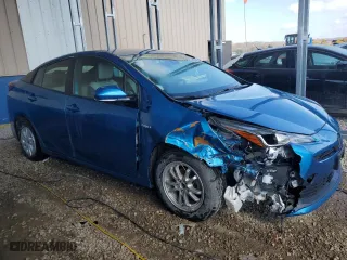 2020 Toyota Prius L Eco with VIN JTDKARFU7L3108218, listed as a Copart auction lot 45026925 with 90,704 mi miles and Salvage Title. Bid and sale history available at carsss.com. Image 4.