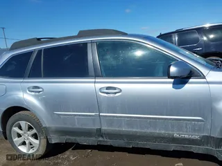 2013 Subaru Outback 2.5i Limited with VIN 4S4BRBKCXD3213698, listed as a IAAI auction lot 41821793 with 152,808 mi miles. Bid and sale history available at carsss.com. Image 13.