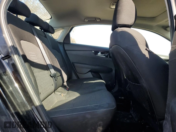 2021 Kia Forte EX with VIN 3KPF54AD4ME293399, listed as a Copart auction lot 48938755 with 154,901 mi miles and Salvage Title. Bid and sale history available at DreamBid. Image 10.