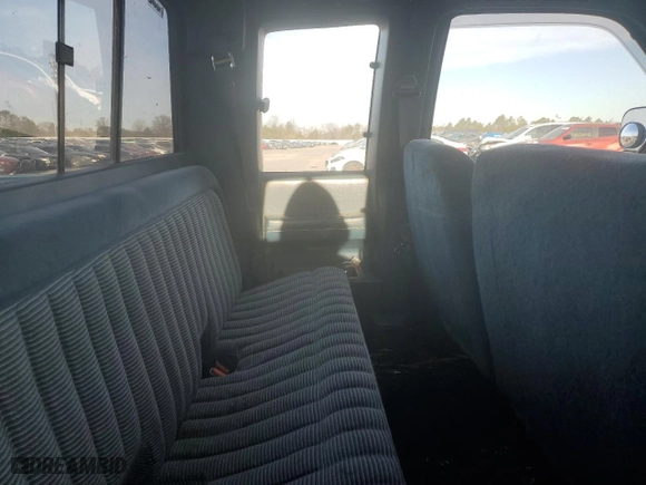1991 Chevrolet 1500 Pickups with VIN 2GCEC19K7M1222696, listed as a Copart auction lot 48301565 with 140,864 mi miles and Salvage Title. Bid and sale history available at carsss.com. Image 10.